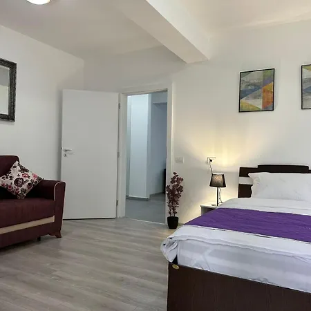 Luxury Glam Apartments Coresi Mall Area Brasov Exterior photo